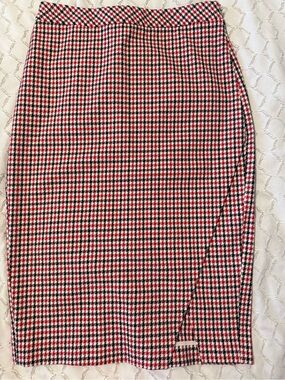 Banana Republic Classic Red & Black Houndstooth Pencil Skirt size 2